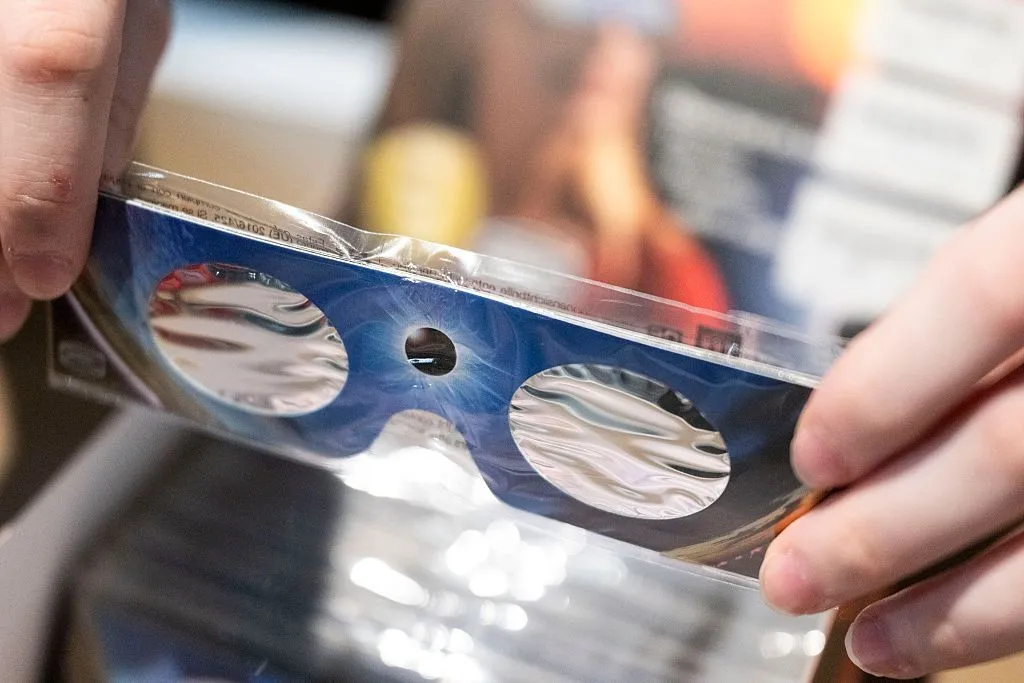 f3446ce6-b77b-4e6b-849a-5cead743428f Comment photographier une éclipse solaire partielle : conseils pratiques