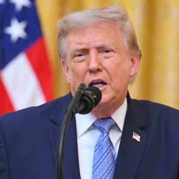 Donald Trump signe un décret contre le tourisme des naissances