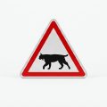 Un panneau de signalisation pour protéger le lynx boréal dans le Jura