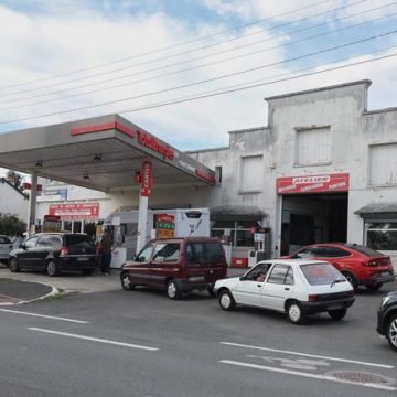 02f082be-45b6-466f-b69c-7a2b8d16b781 Hausse des Prix du Carburant: Le Gouvernement Envisage de Nouvelles Aides