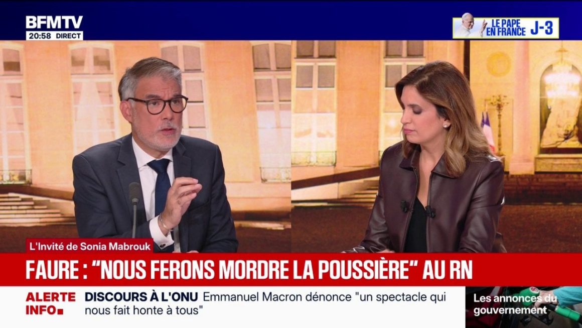 Ségolène Royal relance sa campagne avec une référence à François Mitterrand
