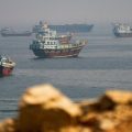 Rencontre entre l&rsquo;Irak et des pays du Golfe reportée: tensions autour du détroit d&rsquo;Ormuz
