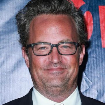 2f0180ed-befd-4b23-98c2-65b615ad0412 Une série documentaire sur la vie de Matthew Perry