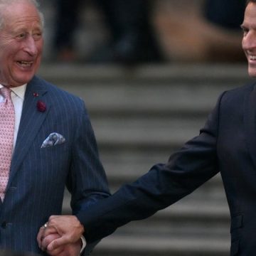 32e24d41-21d8-4a33-be02-5d7936441dea Charles III et Emmanuel Macron célèbrent les liens franco-britanniques autour de la Tapisserie de Bayeux