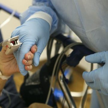 4e88294a-a3d7-4b19-b4f2-f9b858f96aec Le débat sur la clause de conscience dans l’aide à mourir