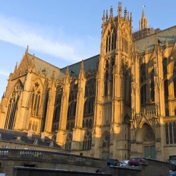 Le Tribunal Administratif Valide une Subvention pour la Venue du Pape à Metz