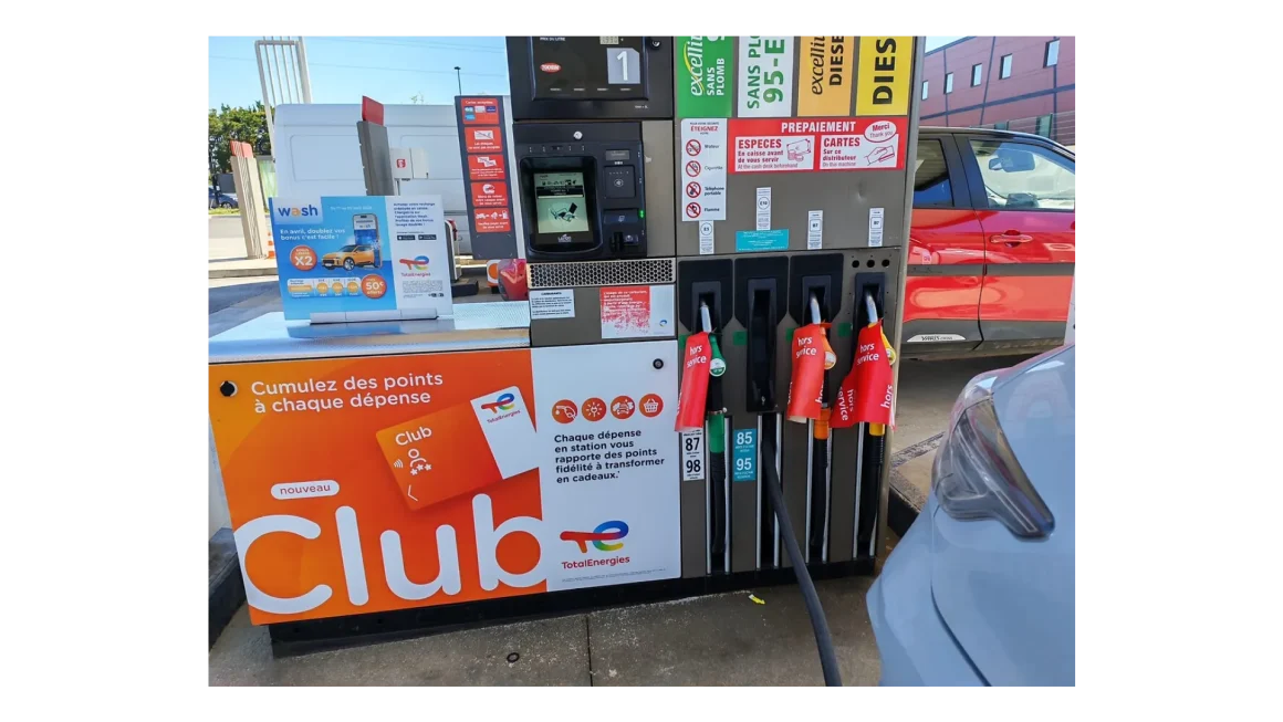 60f7cea2-5029-402b-a7f1-1c61b9fdb7b8 Le gouvernement dévoile un plan d’aide de 450 millions d’euros pour lutter contre la hausse des prix du carburant