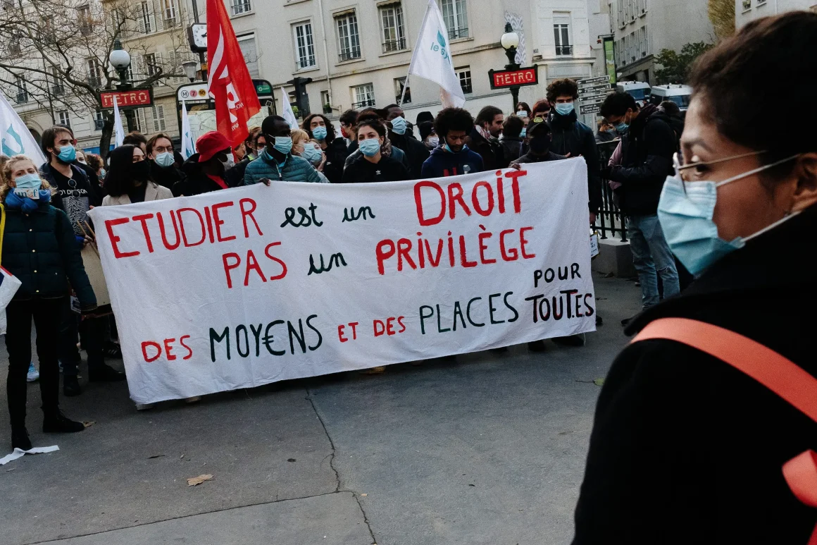 Les écoles d&rsquo;ingénieurs confrontées à la hausse des frais d&rsquo;inscription
