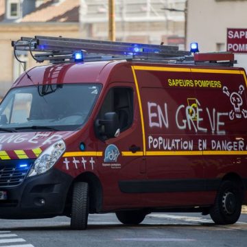 FRANCE-FIRESTATION-FIREMEN-STRIKE Mobilisation nationale des pompiers français pour plus de moyens