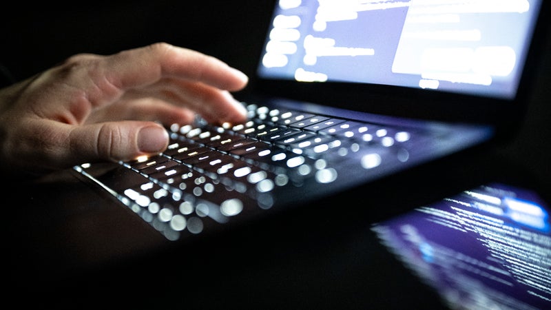 6d1ee7e4-2dd0-40cc-9d2b-c5c450f93156 Un Suspect de 18 Ans Mis en Examen pour le Piratage des Données Fiscales