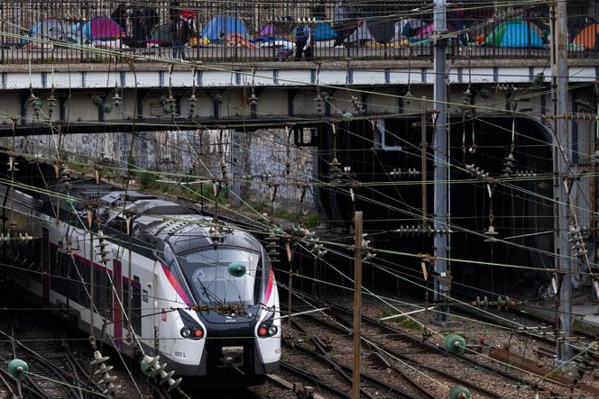 79796f28-1870-44bd-b369-6f599d56d43c Journée de grève et ses effets sur les transports en France