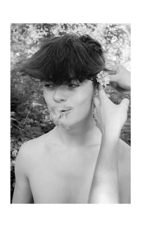 7c55a2ec-9b9c-4418-b2fe-ce9d0fed2ce3 La série photographique de Caleb Stein, un regard sur la jeunesse à Poughkeepsie
