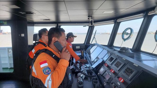 8fb9634f-5afa-4476-b2ee-d192cba039b0 Accident de ferry en Indonésie : des victimes et des disparus