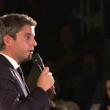 Gabriel Attal lance l&rsquo;opération 1.000 bistrots