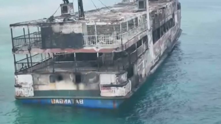 94f65fbc-9cfa-4dbd-9cce-15dc47c2f8a3 Incendie tragique d’un ferry aux Philippines : Bilan et opérations de secours