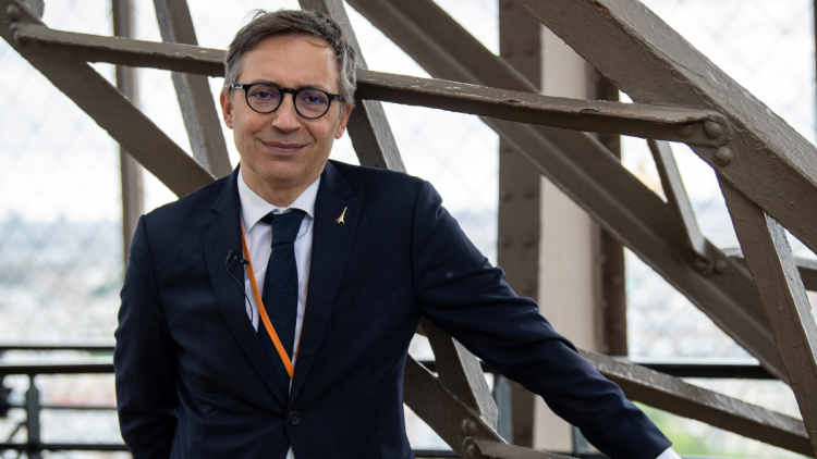 9e19a344-d271-4076-84ac-95aa48270238 Départ du directeur de la tour Eiffel après une controverse