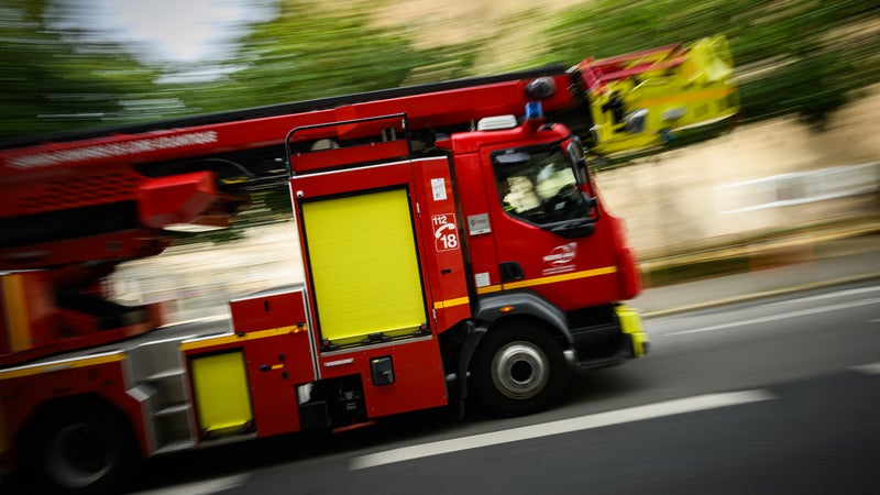 a2fe07cd-3892-4143-a4b6-cd0bfbd35336 Incendie sur un terrain militaire à Opoul-Périllos