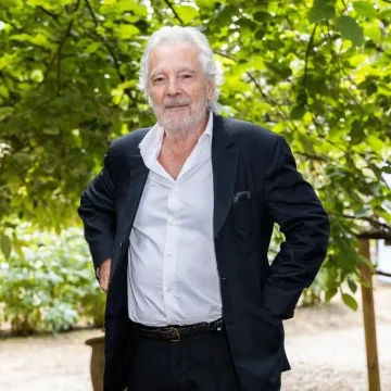 a83e77c5-2a1e-4409-b2c3-337bea352655 Pierre Arditi : Entre Vie et Scène