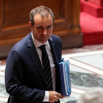 ae3a86f3-0275-4325-95b5-abf93b6d1d8e Le gouvernement envisage une diminution des indemnités des ministres