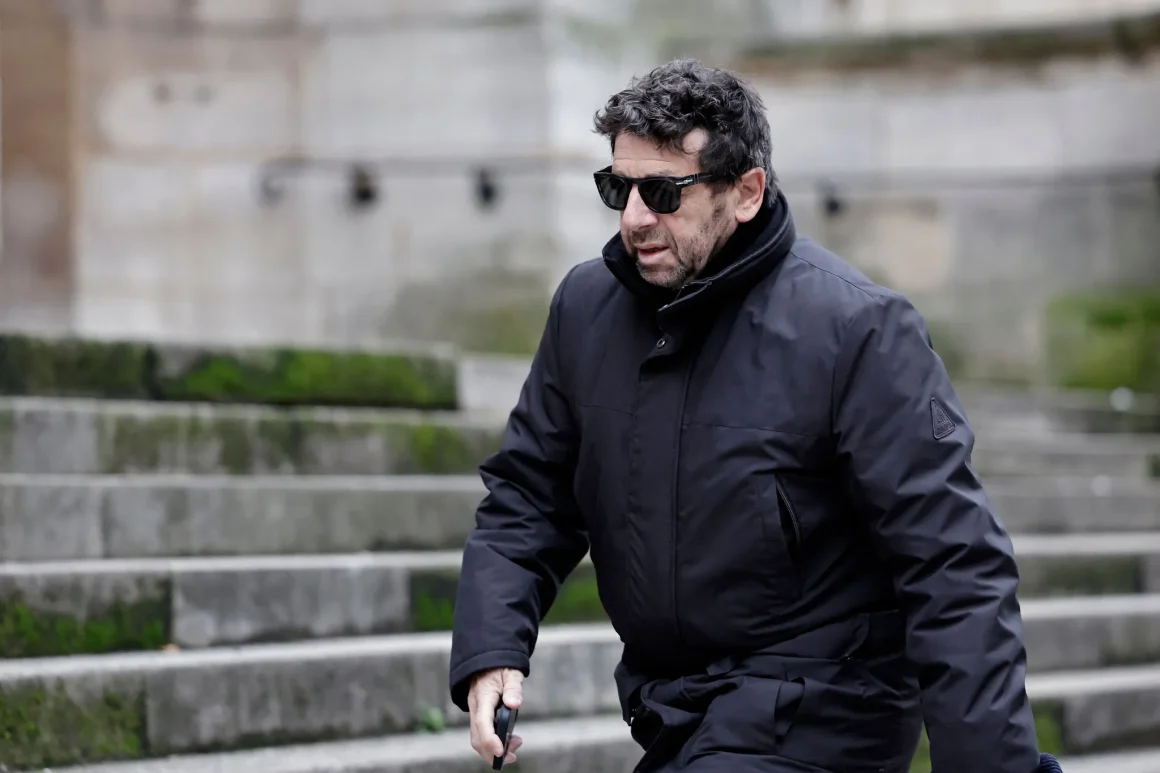 Patrick Bruel annule sa tournée à cause de controverses