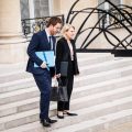 Le gel des salaires publics et ses implications