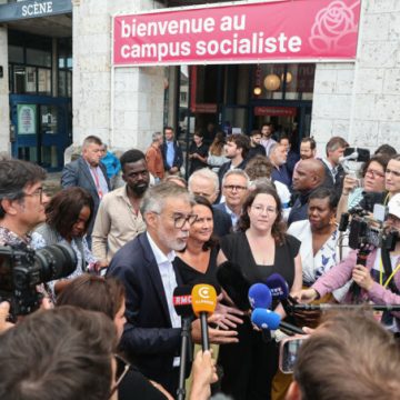 c6ce0a12-e1dc-4225-bb29-9f88a75b1003 Marine Le Pen lance sa campagne en évinçant un conseillé