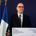 Le gouvernement envisage des économies pour réduire le déficit