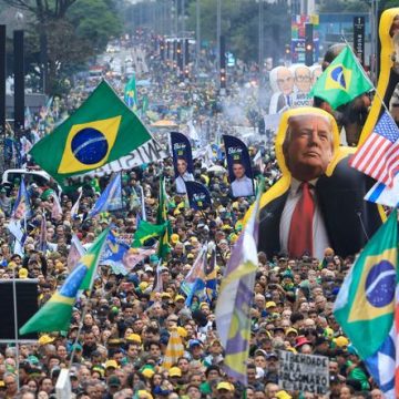 La candidature de Flavio Bolsonaro et l&rsquo;appel à la destitution du juge Alexandre de Moraes