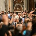 Visite du pape Léon XIV en France et les enjeux éducatifs