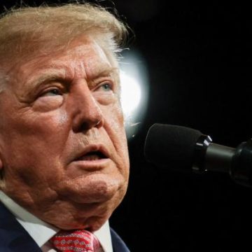 023755d3-e86c-40b7-87b2-ae65b9c109fb Donald Trump met en garde contre une crise similaire aux États-Unis