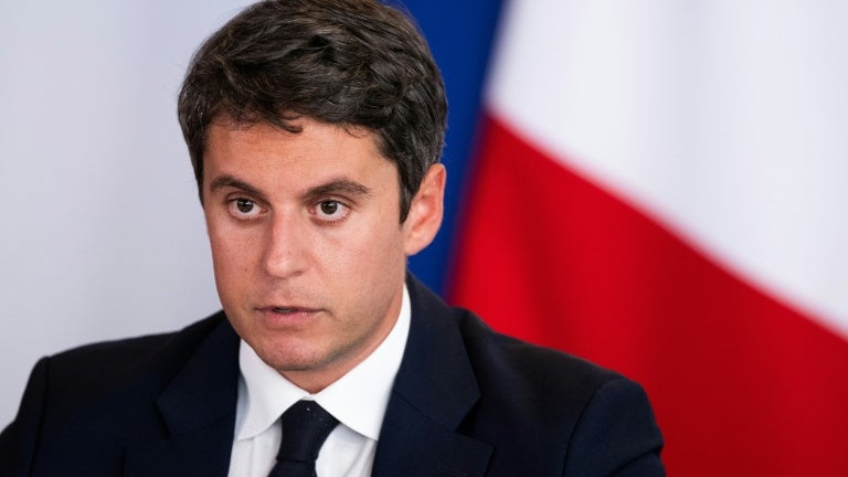 07b22ee2-a9f2-4b6a-aea0-3506bbdf532a Gabriel Attal propose une grande primaire des démocrates pour 2027