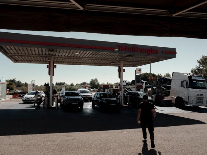 0a37b18b-09a8-4911-813b-2defe11382ef Baisse des prix des carburants escomptée grâce à des initiatives gouvernementales