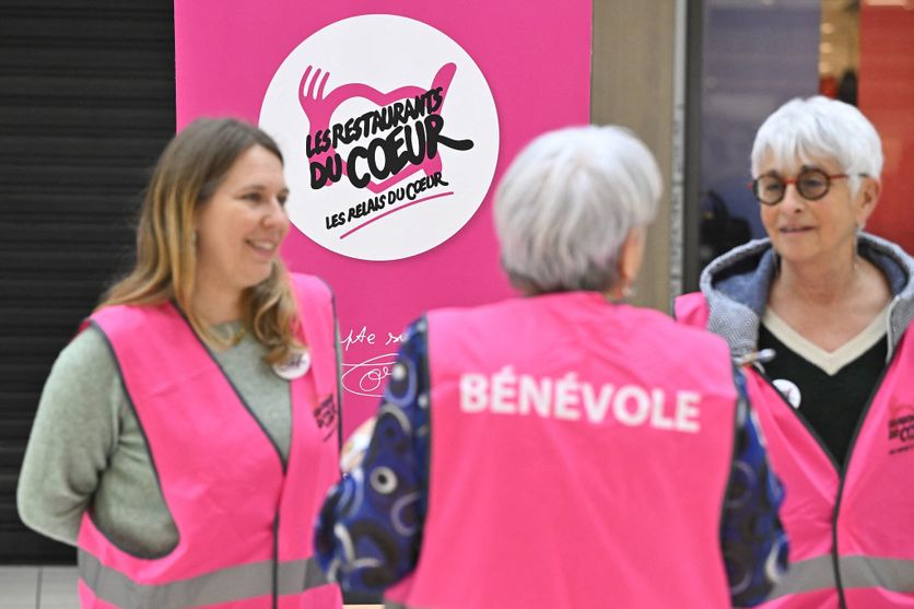 LES RESTAURANTS DU COEUR La baisse du bénévolat dans les associations inquiète