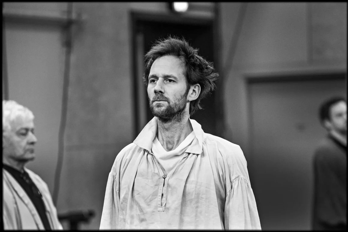 Benjamin Lavernhe : Entre Scène et Cinéma