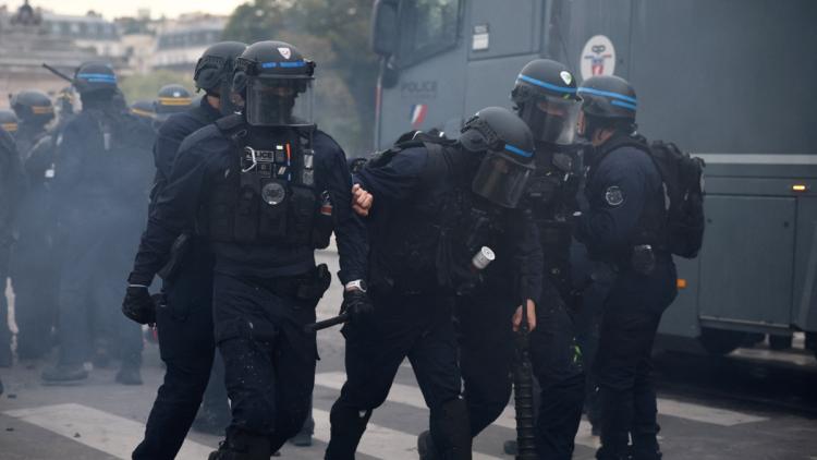 4846ba5c-5308-406b-974d-a7f0edb37ebb Annonce d’une plainte de la police contre l’État
