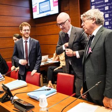 Les taux d&rsquo;intérêt français en hausse: un défi pour le financement de la dette