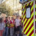 Les pompiers applaudis par des manifestants à Paris