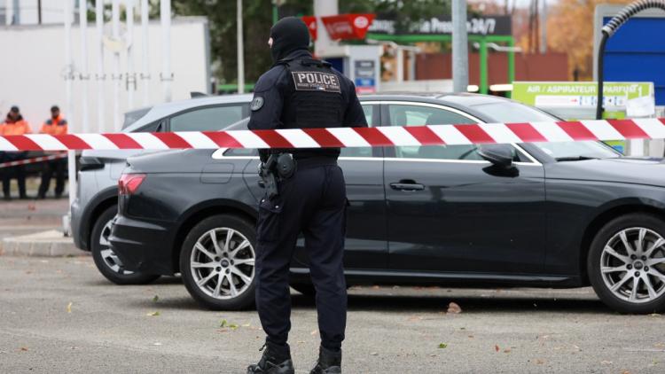649b1af4-7f01-49be-b2d6-6a5e2e306c6f Les suites de la fusillade mortelle à Trappes
