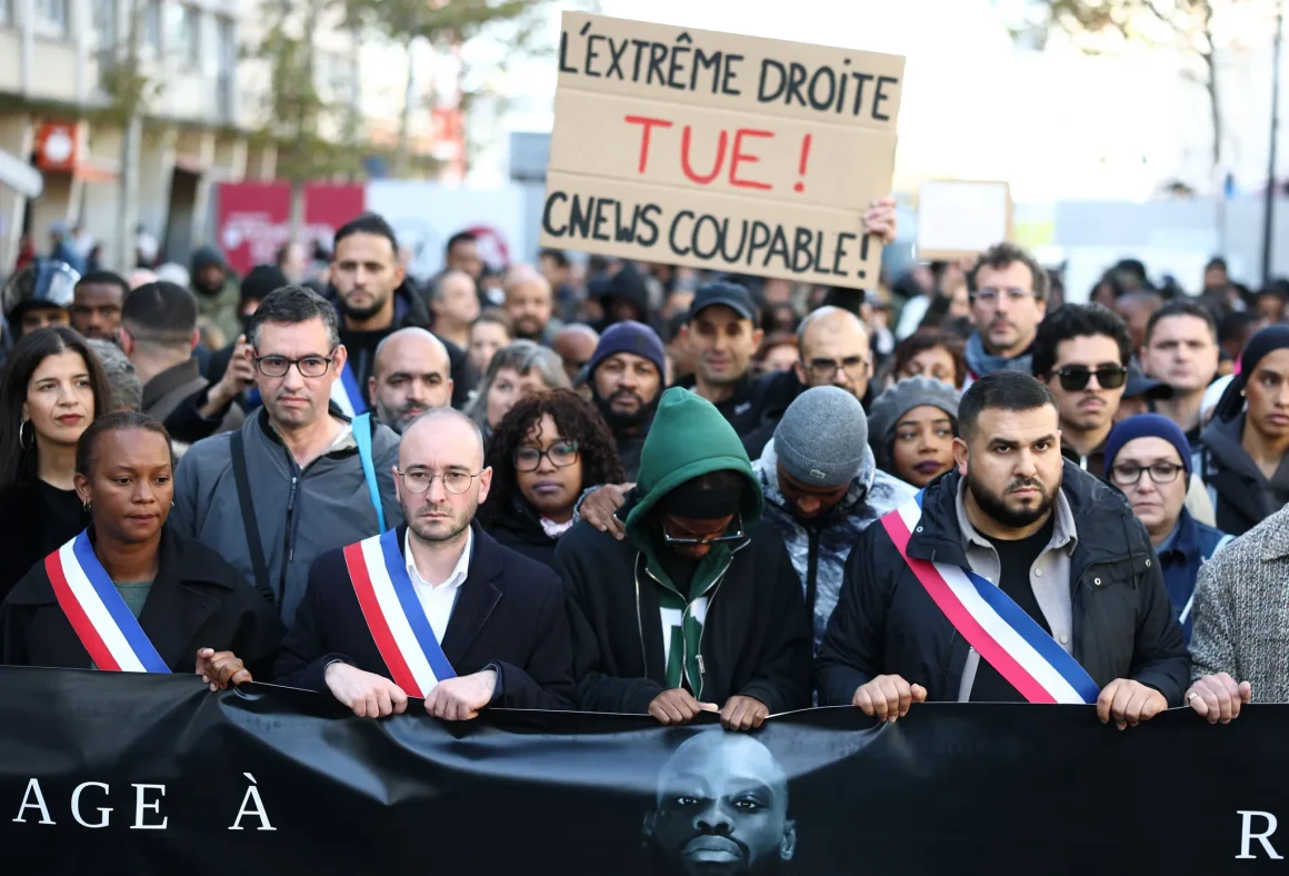 Réactions autour de l&rsquo;attentat raciste dans les Yvelines et la polémique médiatique