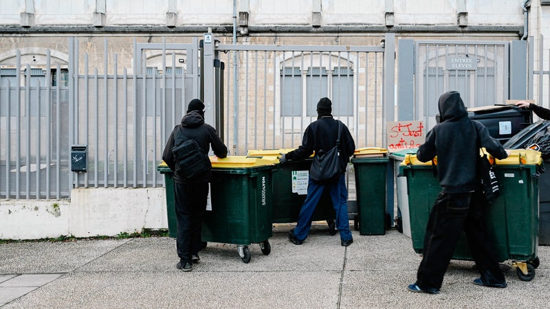 a89ec6fa-a3fc-4dd5-b871-e04d06af6bcf Plainte pour violences après la perte de l’usage d’un œil par un lycéen