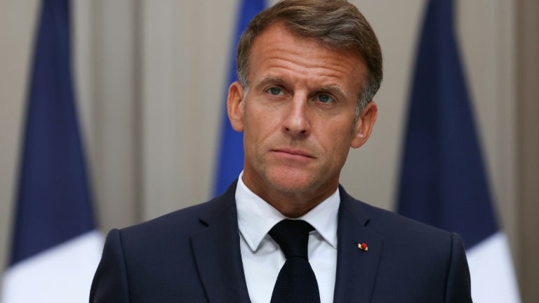 d145e140-249f-4cb5-86a9-53cd72d346f4 La popularité d’Emmanuel Macron et de son Premier ministre : un état des lieux