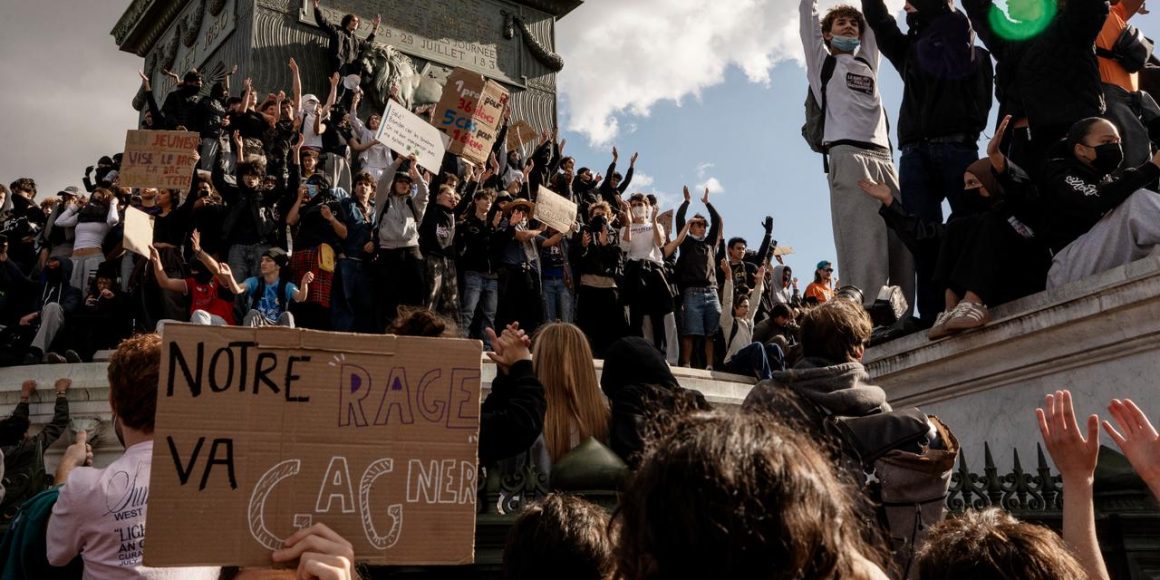 d9df0187-7ee0-4a81-a30a-ed73b14ac854 France face à des crises multiples