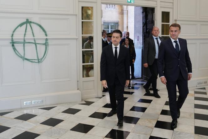 df09df30-6b5a-4790-930d-53774e7c8cf0 Élus locaux en désaccord avec le budget 2027