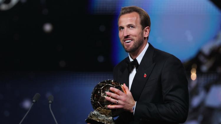 e156a43d-da7a-4e1f-b004-6574c75b98f3 Harry Kane remporte son premier Ballon d’Or lors de la cérémonie à Londres