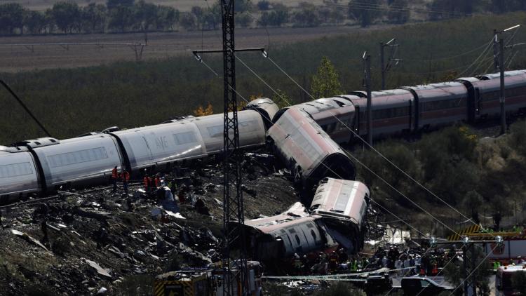 ed5c3487-099c-469f-a753-2d0b6addd414 Accident de trains au sud de Madrid : une tragédie pour le monde sportif