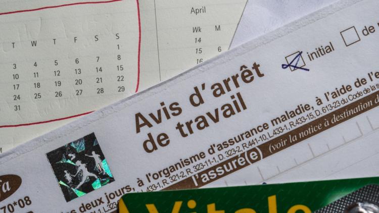 f846764f-4acd-4d1e-8799-4ef05b9856b5 Le gouvernement vise à optimiser les arrêts maladie pour réaliser des économies