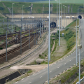 Accident à l&rsquo;entrée du tunnel sous la Manche : Collision entre un bus et un train