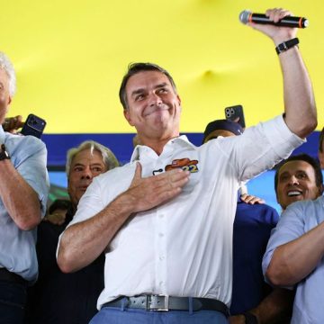 BRAZIL-ELECTION-RUNOFF-CAMPAIGN Flavio Bolsonaro : Un Candidat du Changement Radical