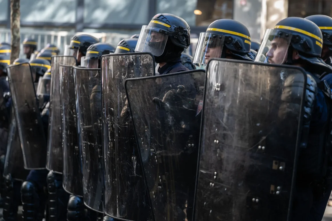 fe2f996e-d50f-4b72-b2c3-3adc2cabbd11 La Ligue des droits de l’homme et les signalements de violences policières